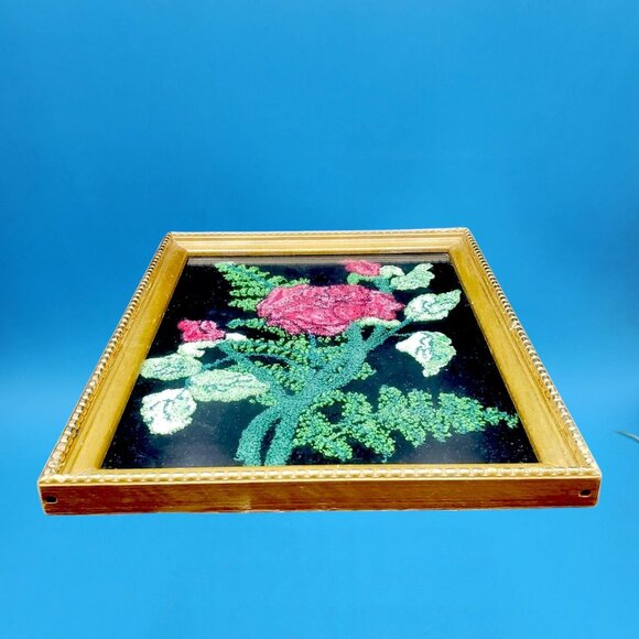 Vintage Red Roses Crewel Embroidery Art Gold Beaded Frame Floral Wall Decor - Picture 5 of 11